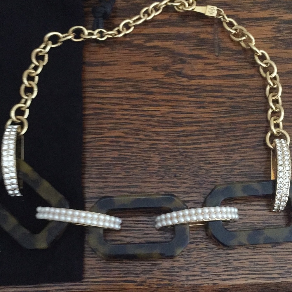 Ann Taylor Necklace - Picture 3 of 3